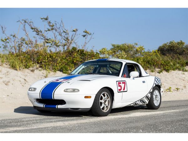 18510611-1994-mazda-miata-std