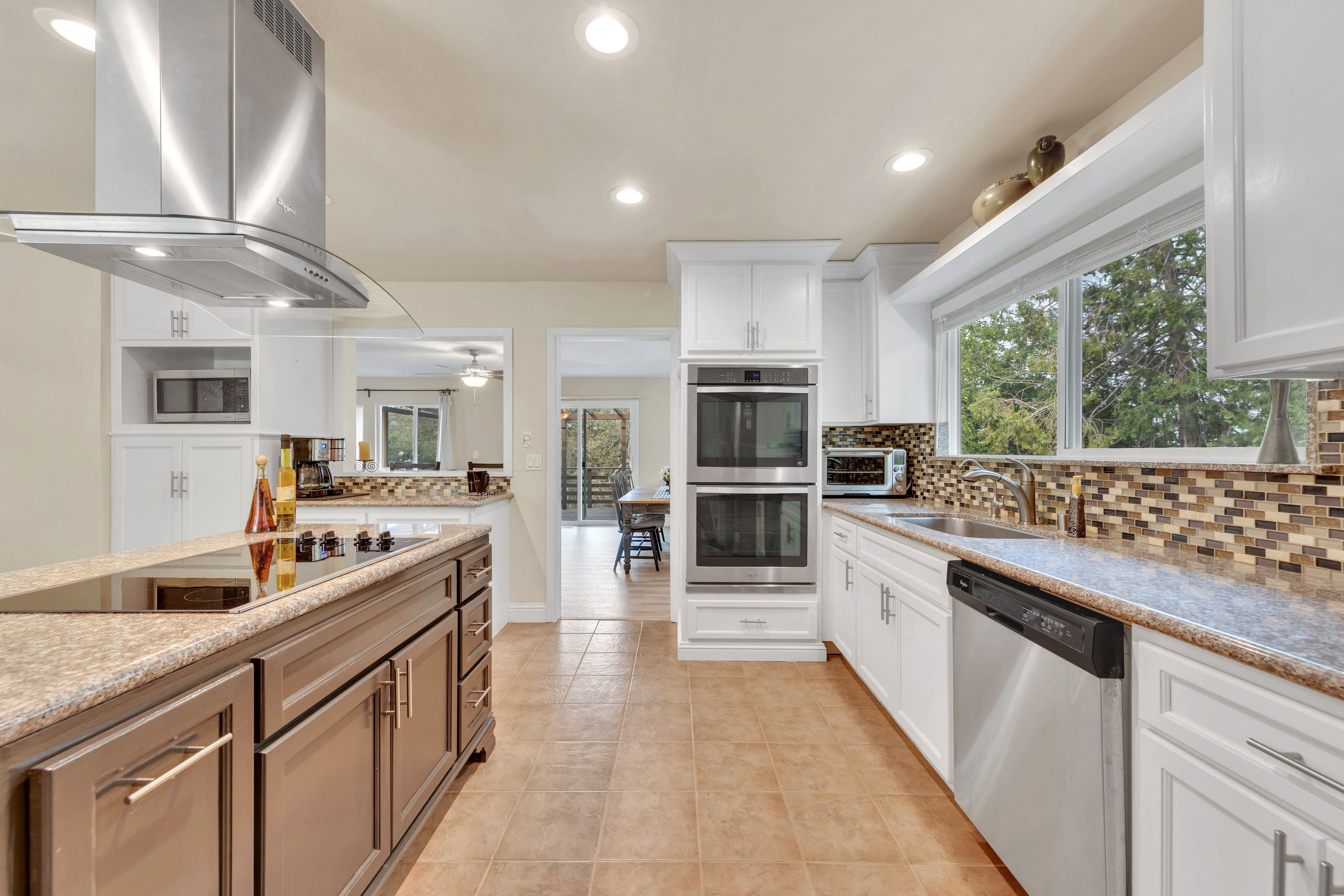 Reggae  On The River