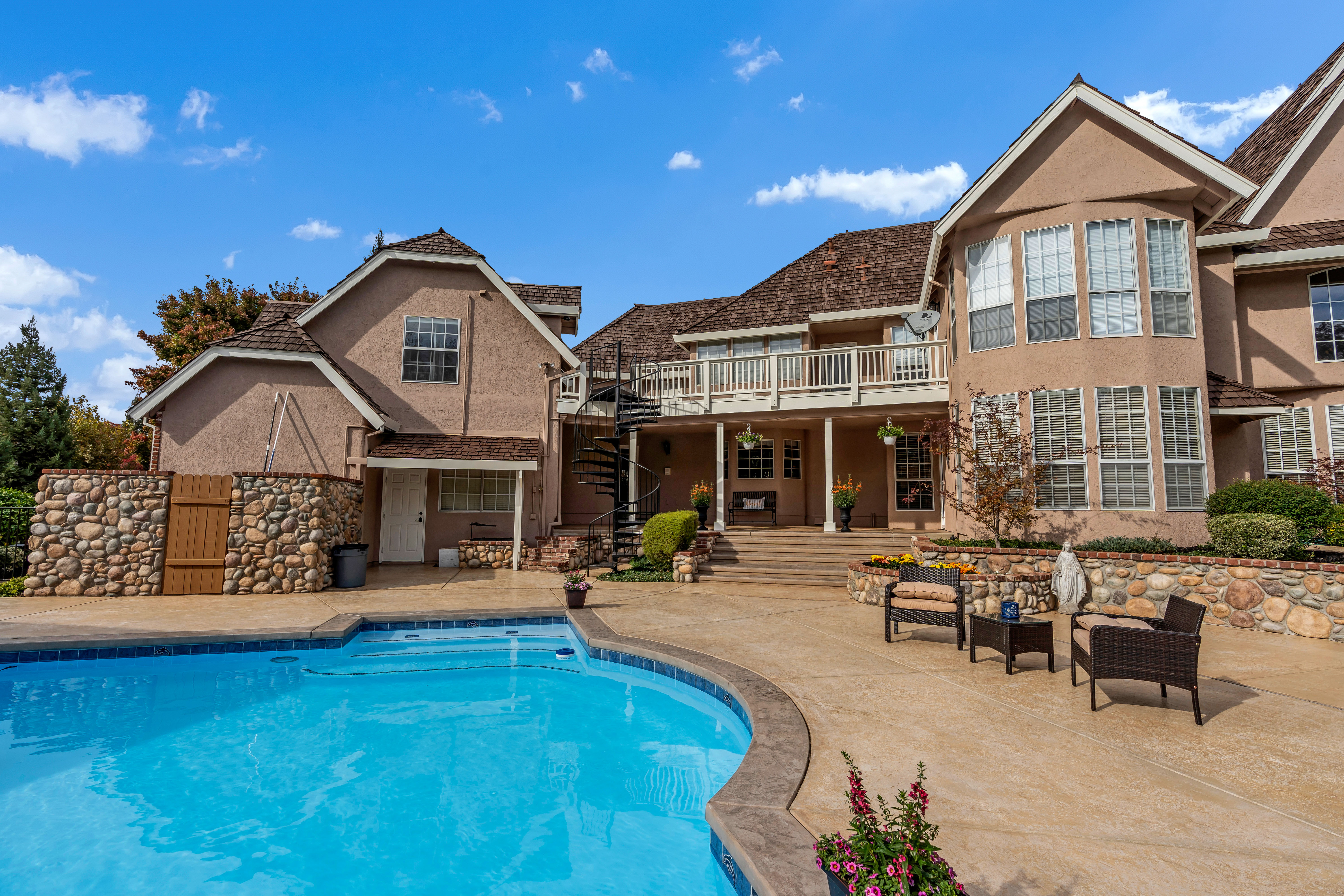 Reggae  On The River